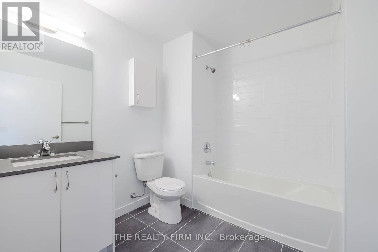 London East (east K), ON N6B2M1,375 South ST #224