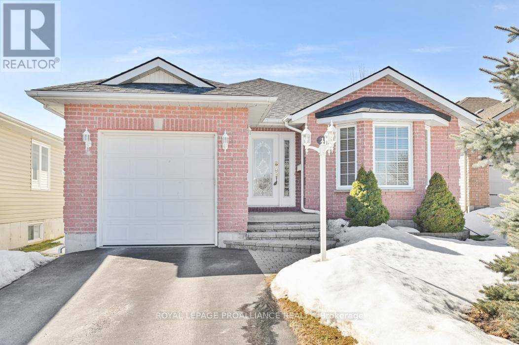 Belleville (thurlow Ward), ON K8N0L3,21 MOIRA LEA COURT