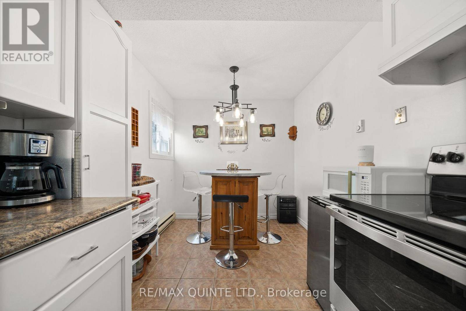 Belleville (thurlow Ward), ON K0K1K0,73 Lywood ST #19