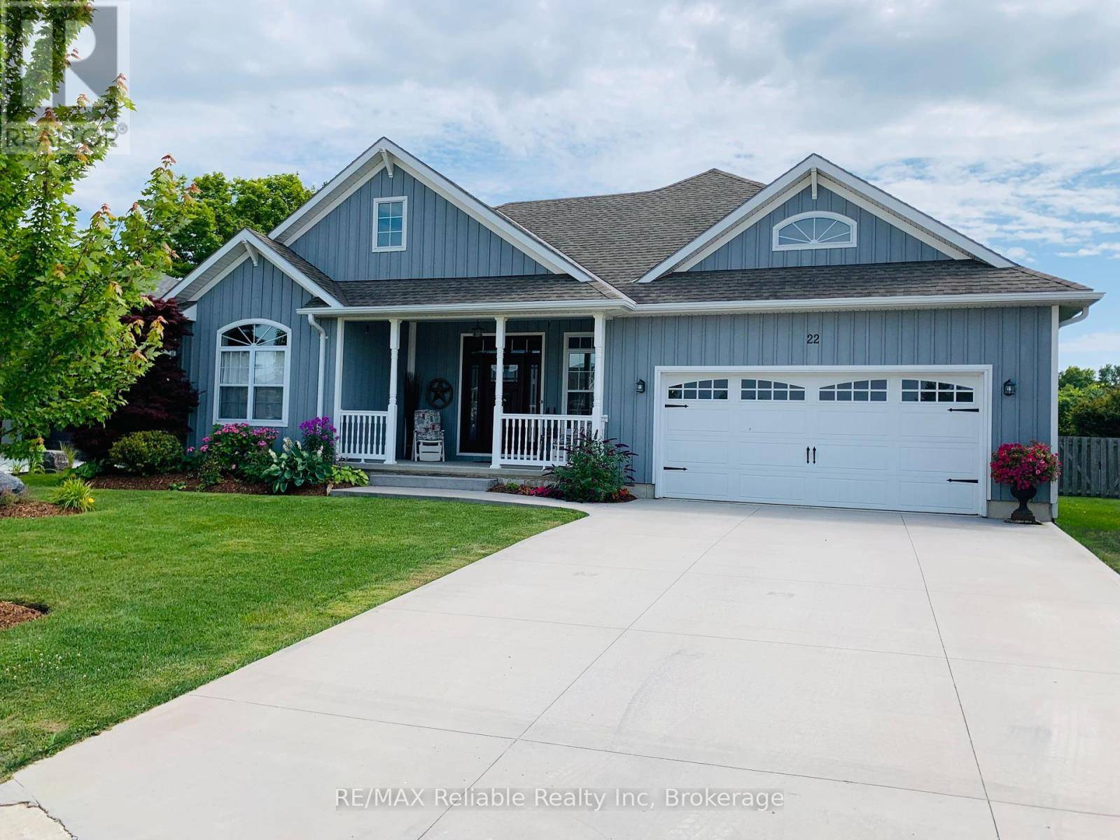 Bluewater (bayfield), ON N0M1G0,22 THIMBLEWEED DRIVE