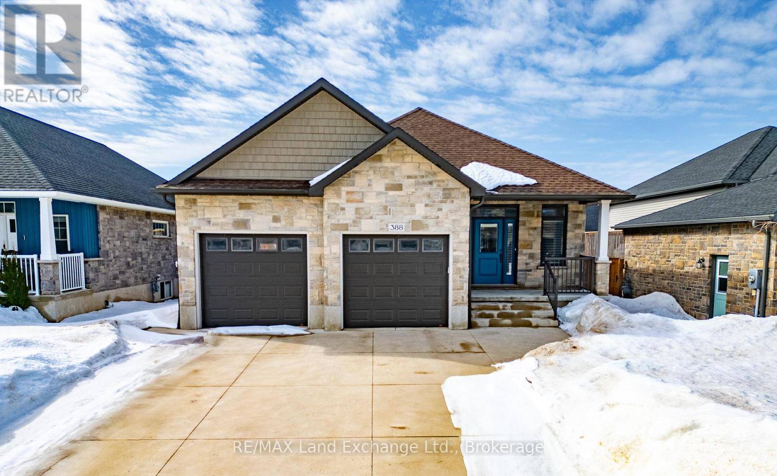 Saugeen Shores, ON N0H2C8,388 NORTHPORT DRIVE