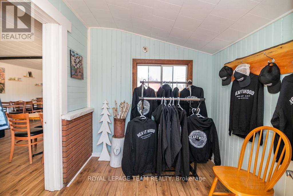 Madawaska Valley, ON K0J1L0,39280 COMBERMERE ROAD