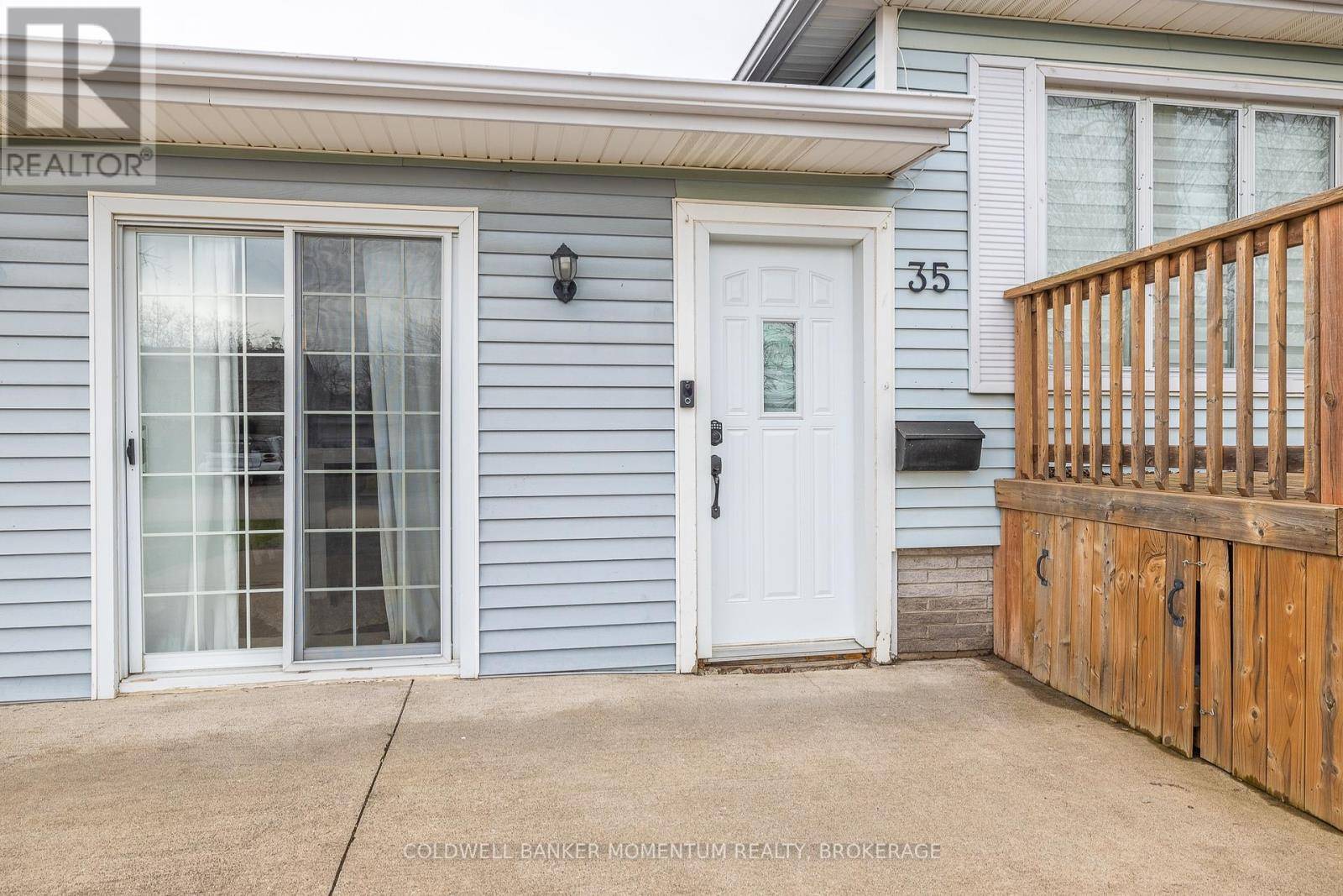 St. Catharines (western Hill), ON L2S1C9,35 KINSEY STREET