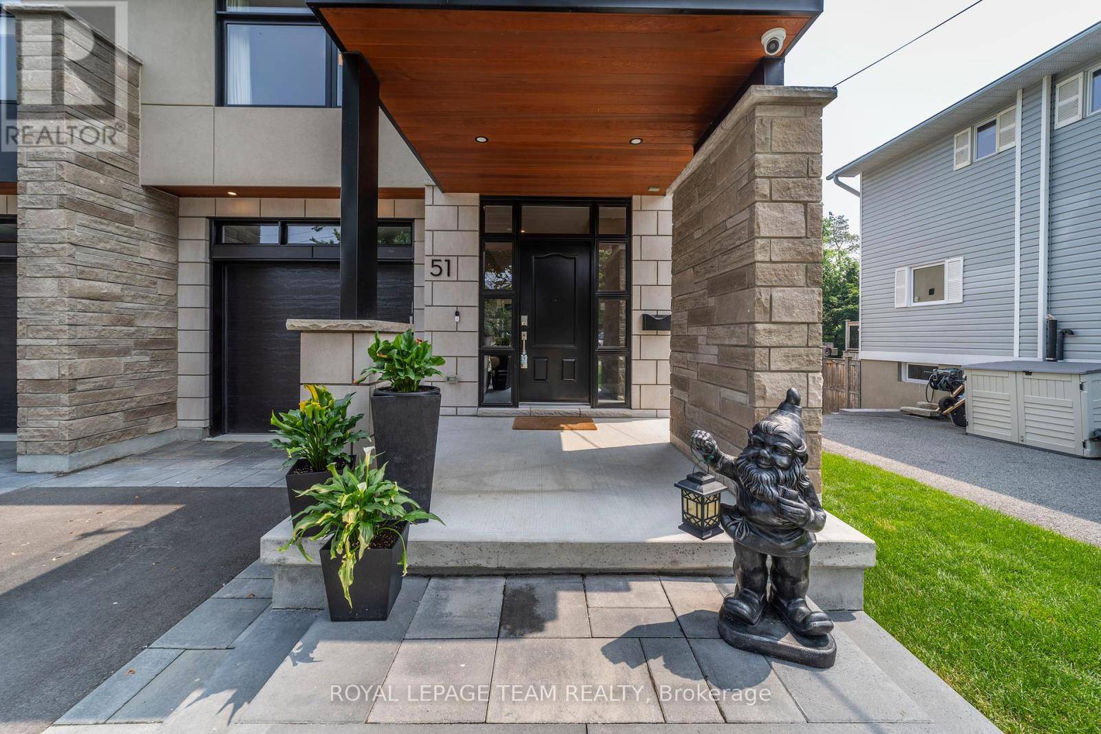 Ottawa, ON K2A3P6,51 AYLEN AVENUE