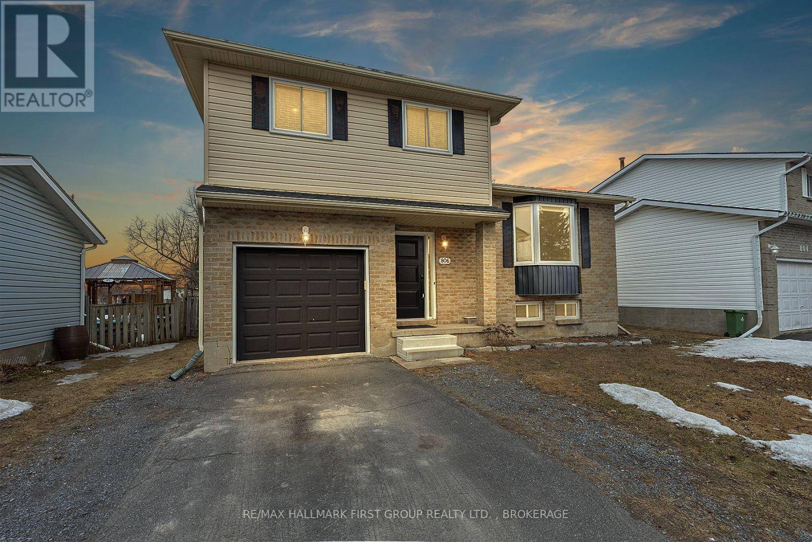 Kingston (42 - City Northwest), ON K7P2P9,806 CATARAQUI WOODS DRIVE