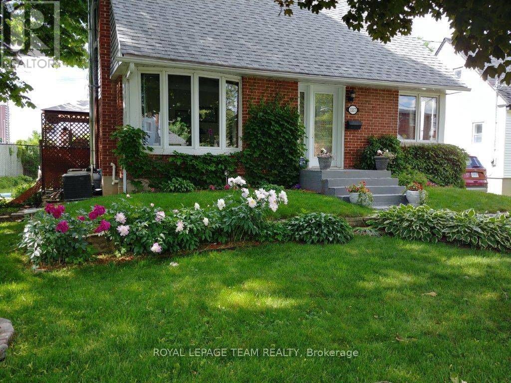 Ottawa, ON K1Z7N3,1357 THAMES STREET