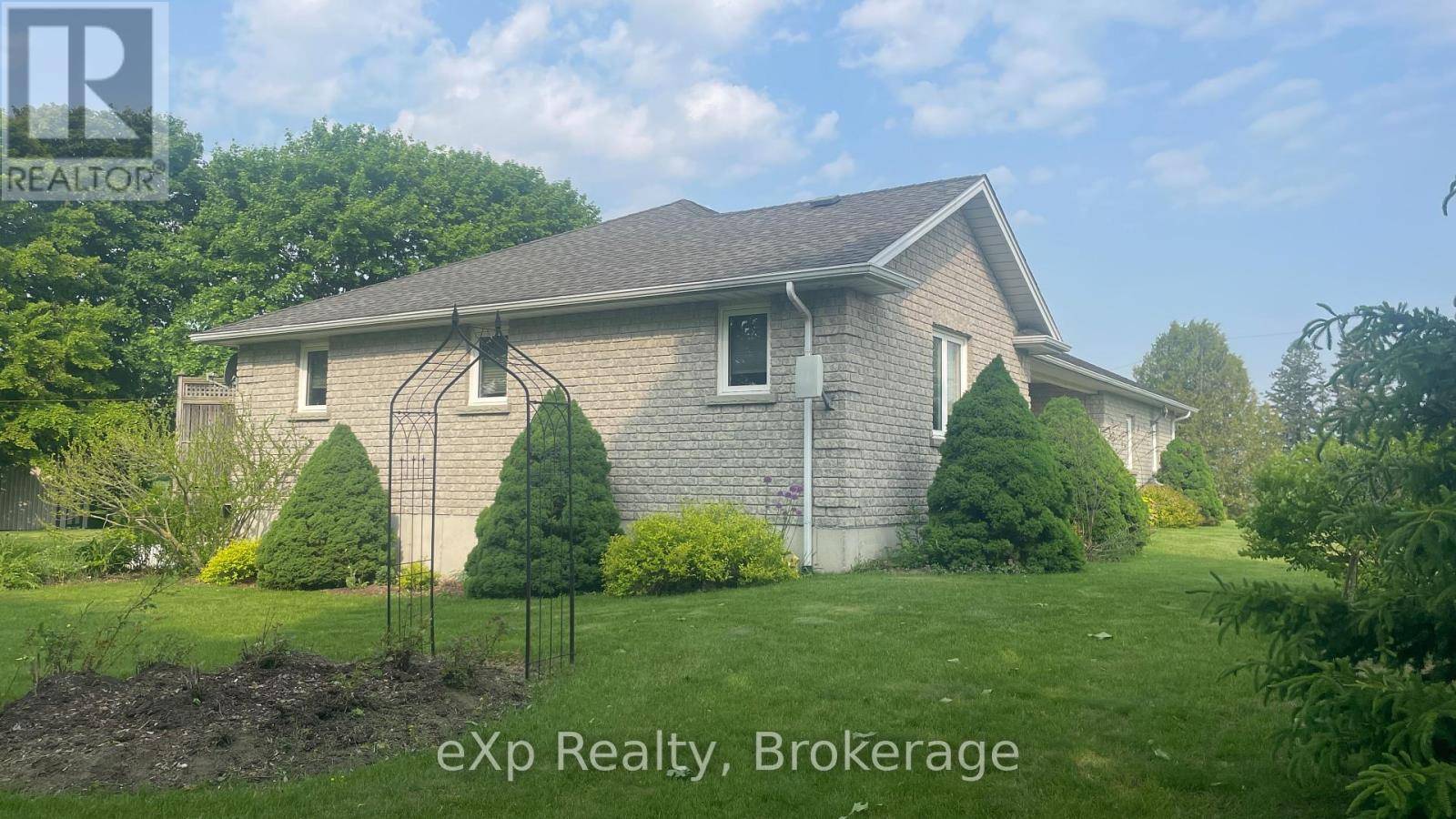 Brockton, ON N0G1J0,7 BRUCE ROAD 15 ROAD