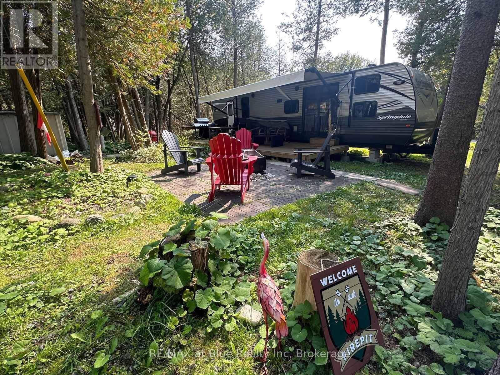Wellington North, ON N0G2L0,7489 SIDEROAD 5 E #C10