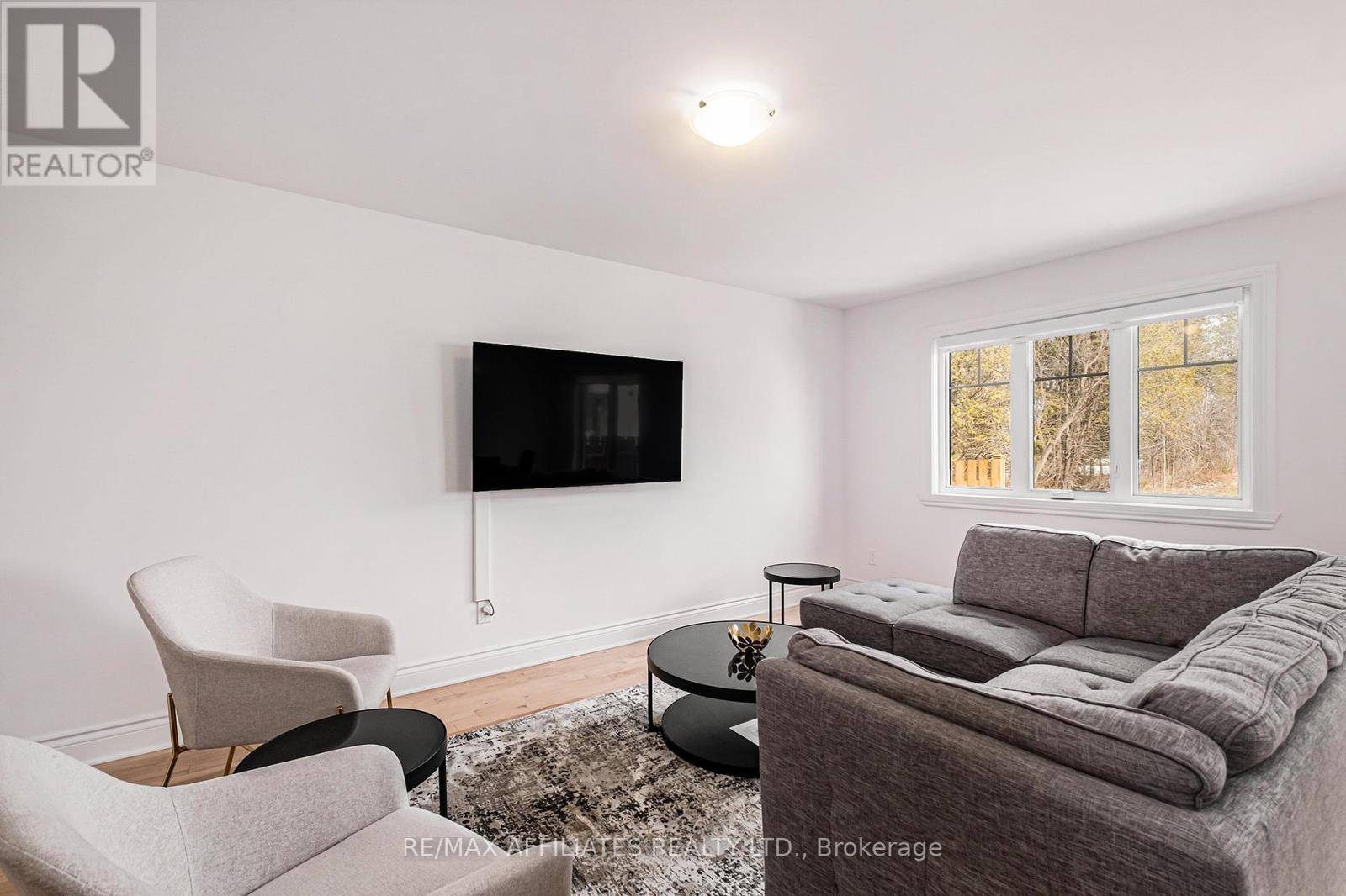 Clarence-rockland, ON K4K0M2,309 DION STREET