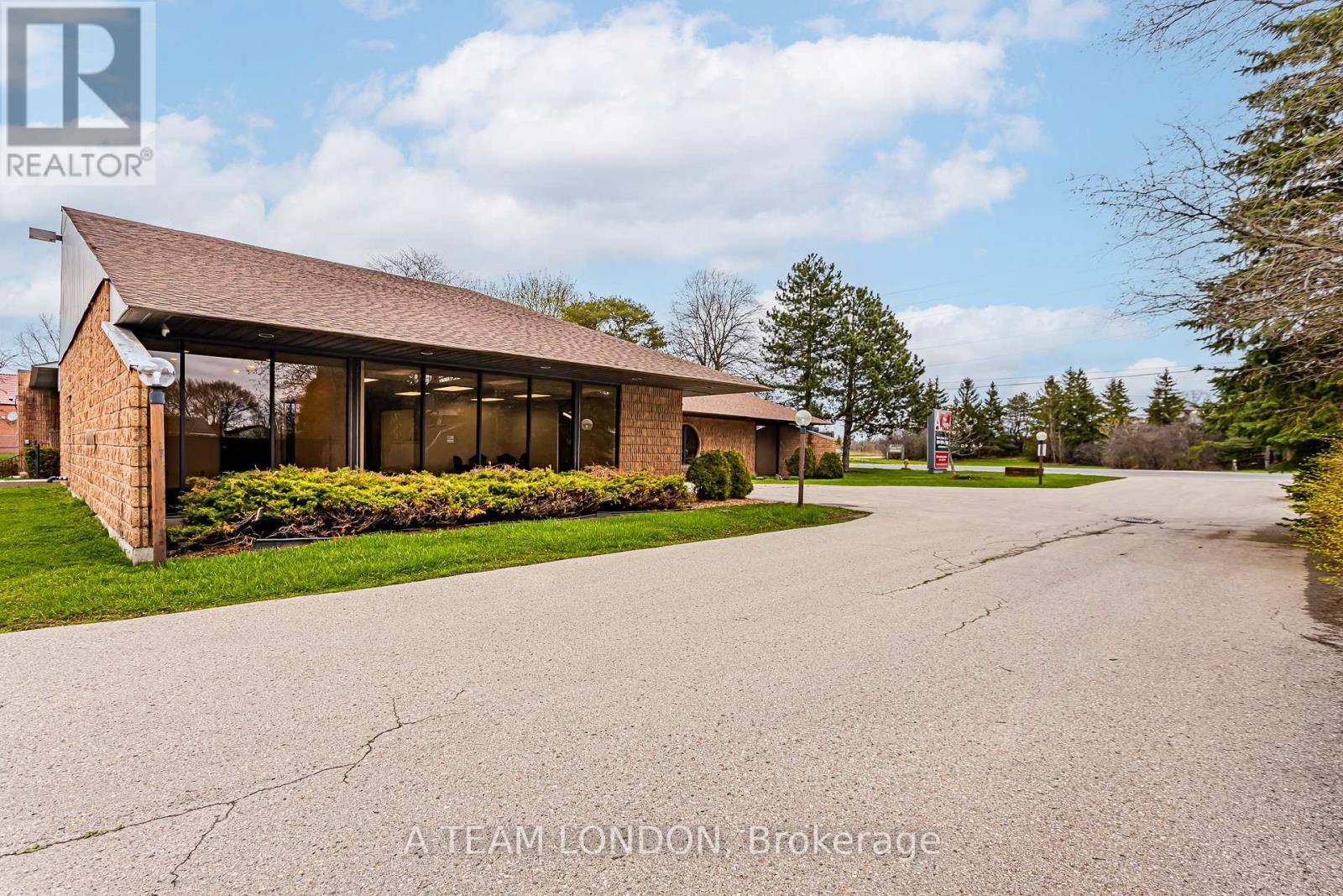 London South (south R), ON N6C4R5,743 Wellington RD #A