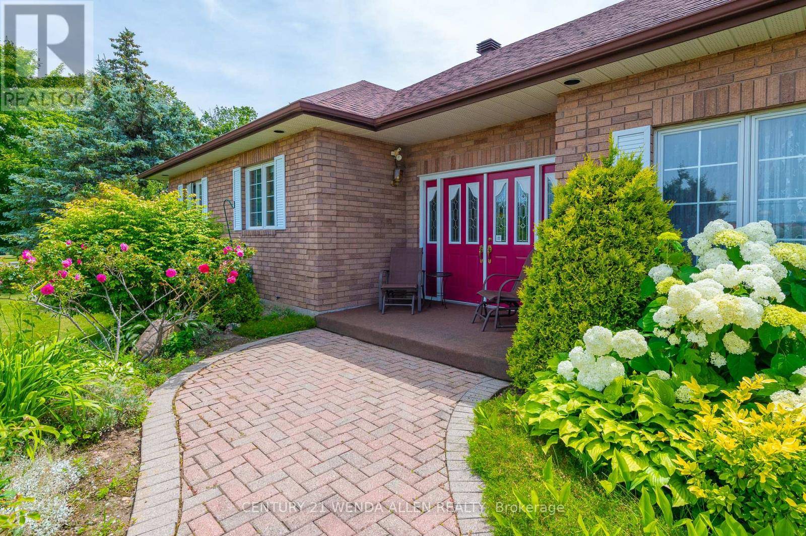 Cobourg, ON K9A4J7,30 SKYE VALLEY DRIVE