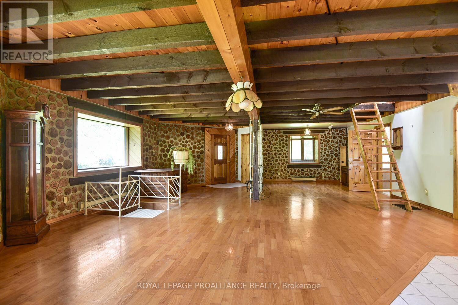 Augusta, ON K0E1T0,4825 MCCULLY ROAD
