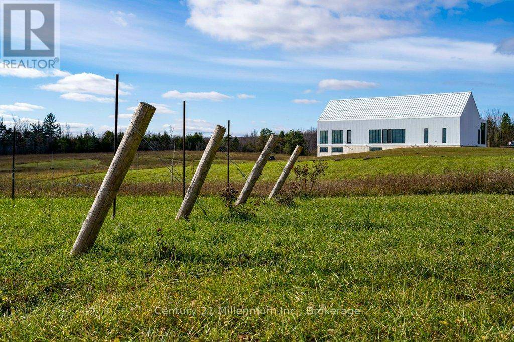 Meaford, ON N4L1W5,138406 GREY ROAD 112