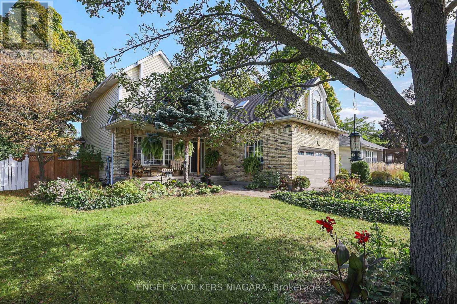 Niagara-on-the-lake (town), ON L0S1J0,624 SIMCOE STREET