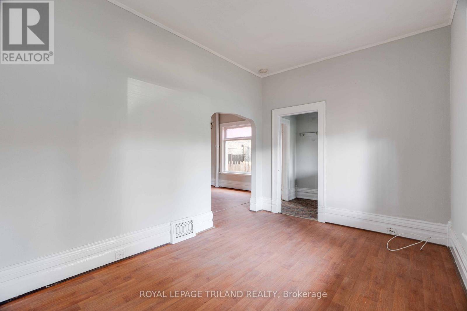 London East (east L), ON N5Z1Z4,7 MARMORA STREET