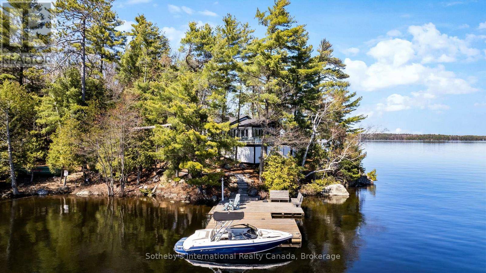 Gravenhurst (muskoka (s)), ON P1P1R2,29 BEACHGROVE ISLAND 33LM