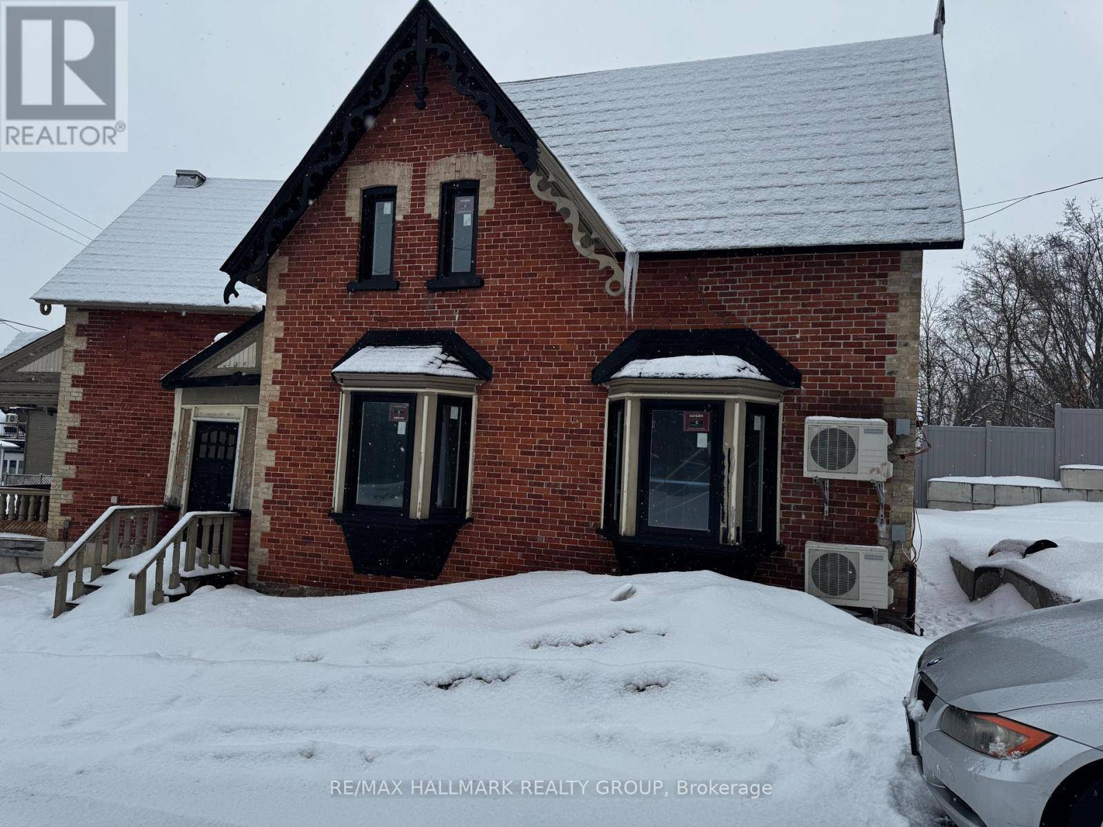 Ottawa, ON K4M1L7,2-5561 MANOTICK MAIN STREET S