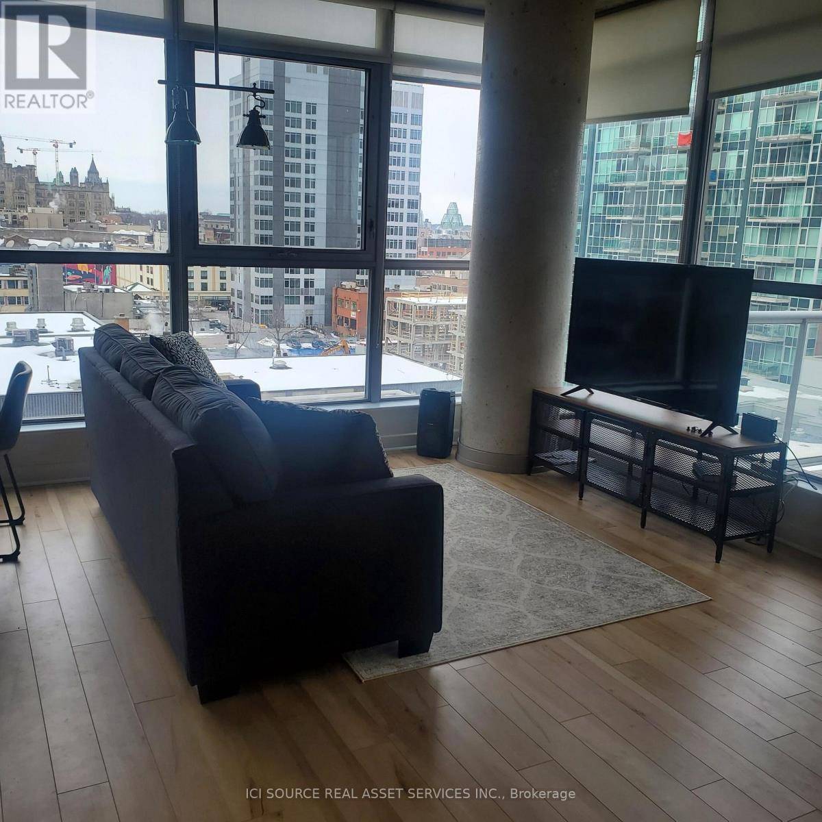 Ottawa, ON K1N1J8,179 George ST #908