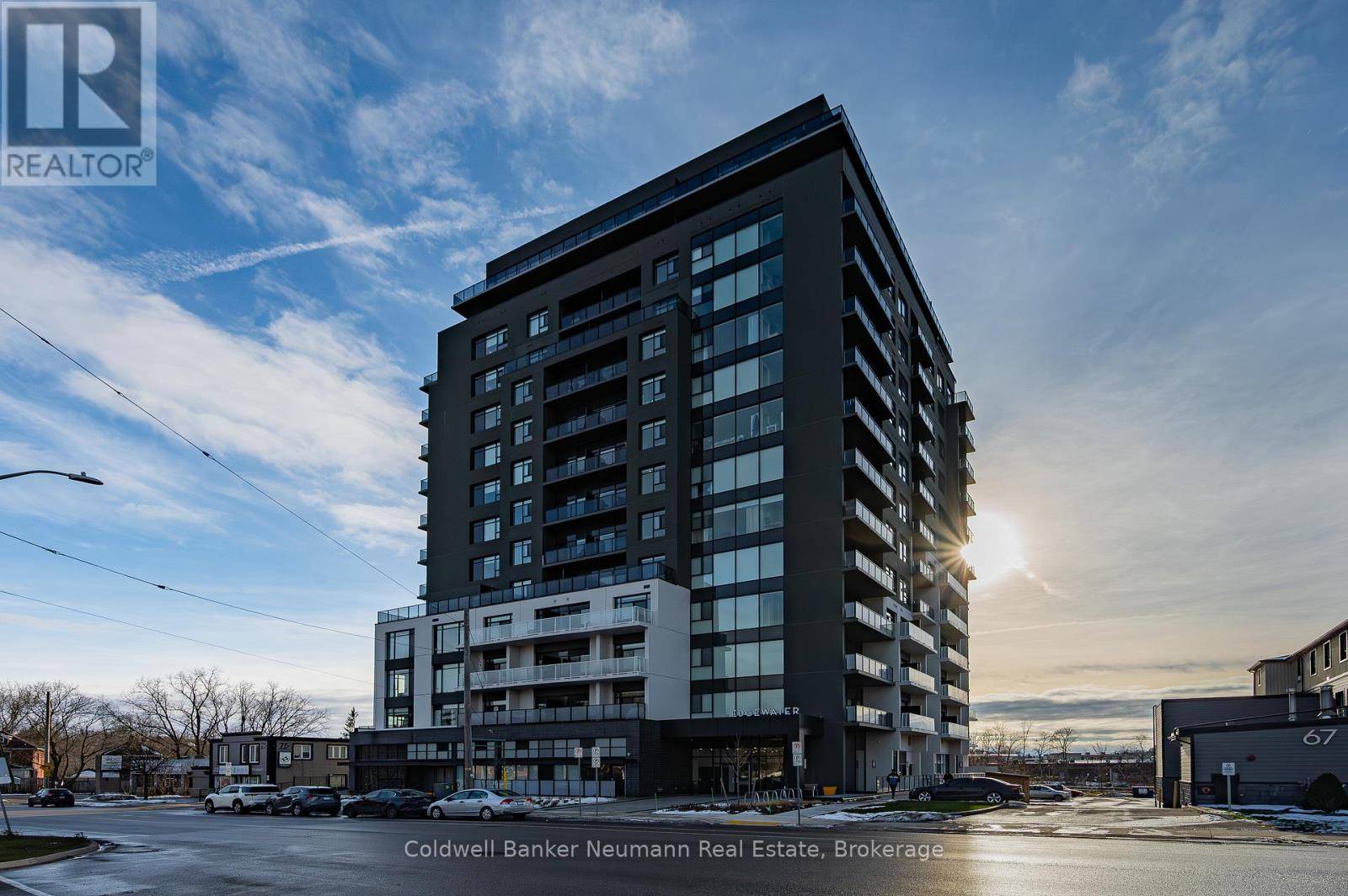 Guelph (st. Patrick's Ward), ON N1E5R3,71 Wyndham ST South #301