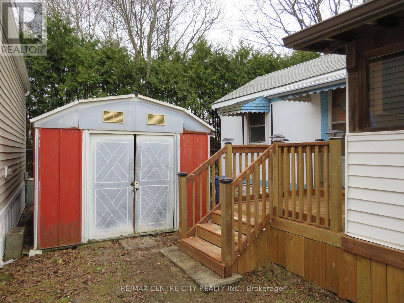 London East (east I), ON N5V1H3,2189 Dundas ST East #21
