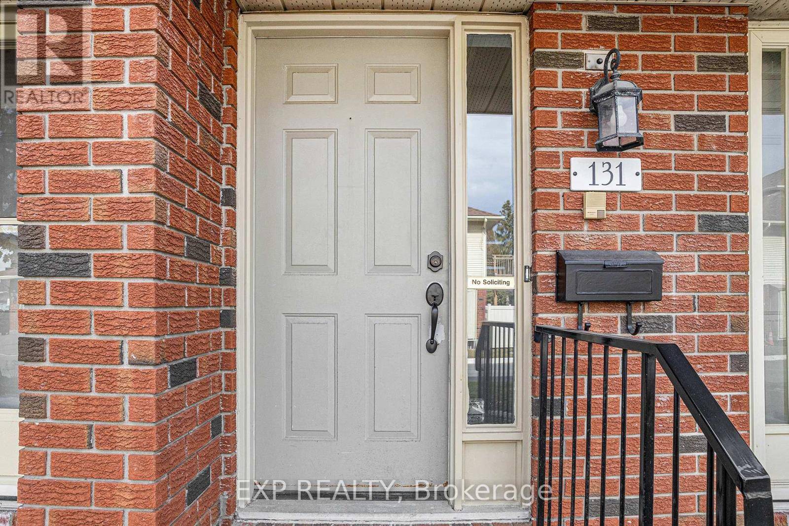 Ottawa, ON K1T3C5,131 Rushford Pvt #67