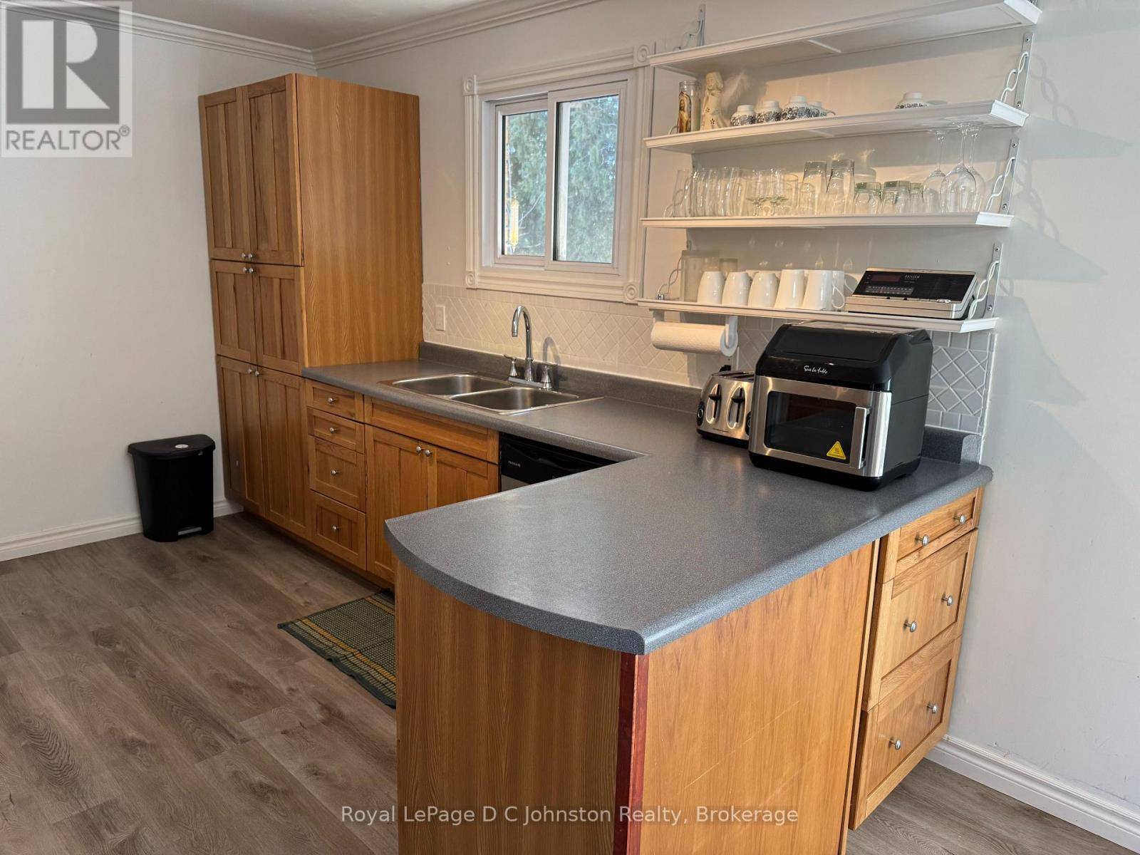 Saugeen Shores, ON N0H2L0,341 PALMERSTON STREET