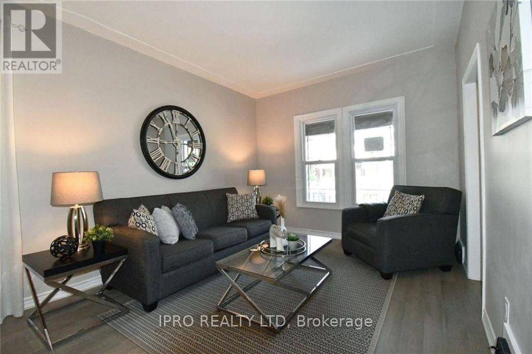 Hamilton (crown Point), ON L8L7S2,242 BALMORAL AVENUE