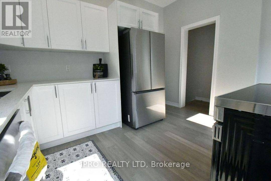 Hamilton (crown Point), ON L8L7S2,242 BALMORAL AVENUE