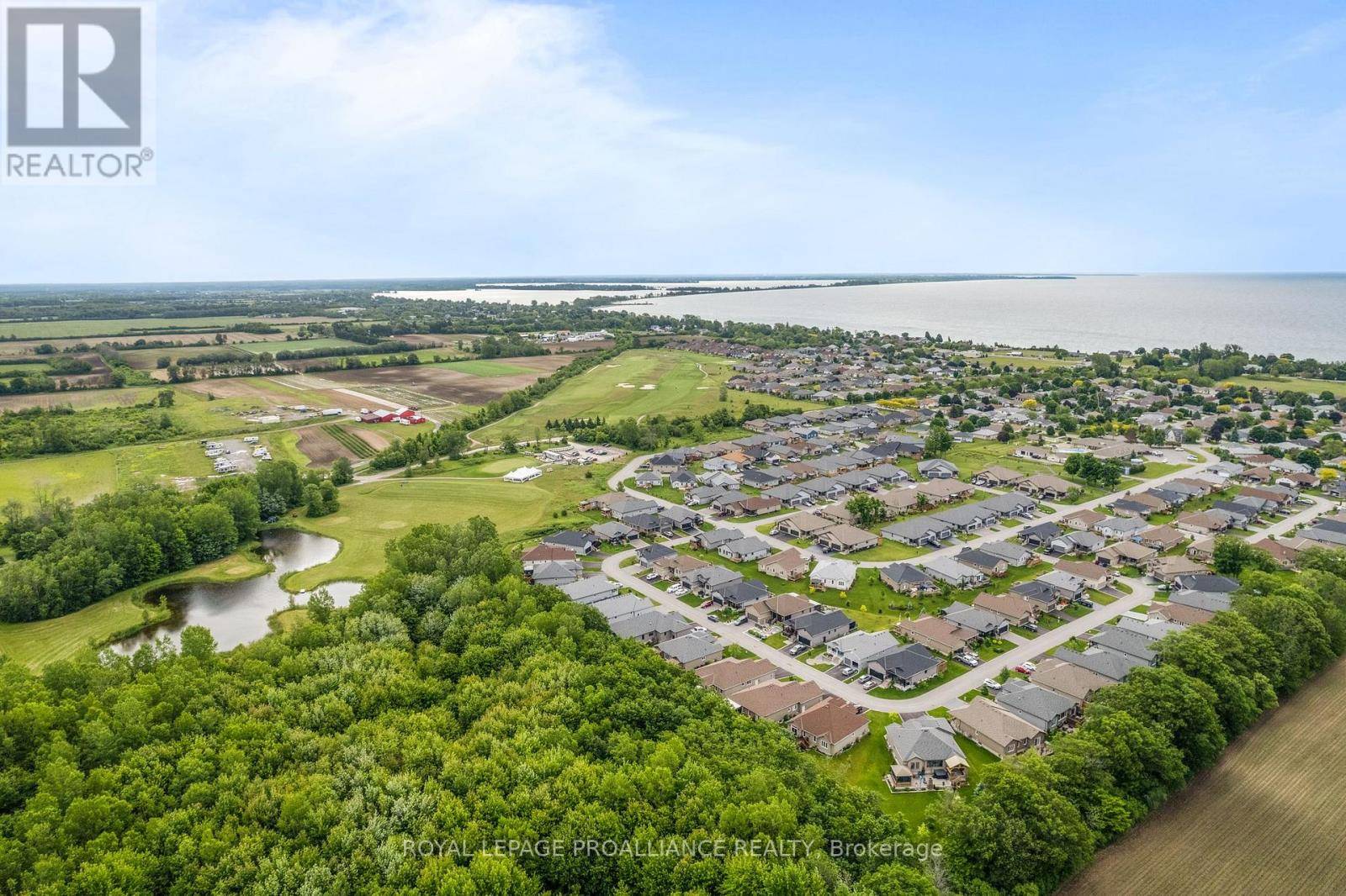 Prince Edward County (wellington Ward), ON K0K3L0,5 CONGER DRIVE