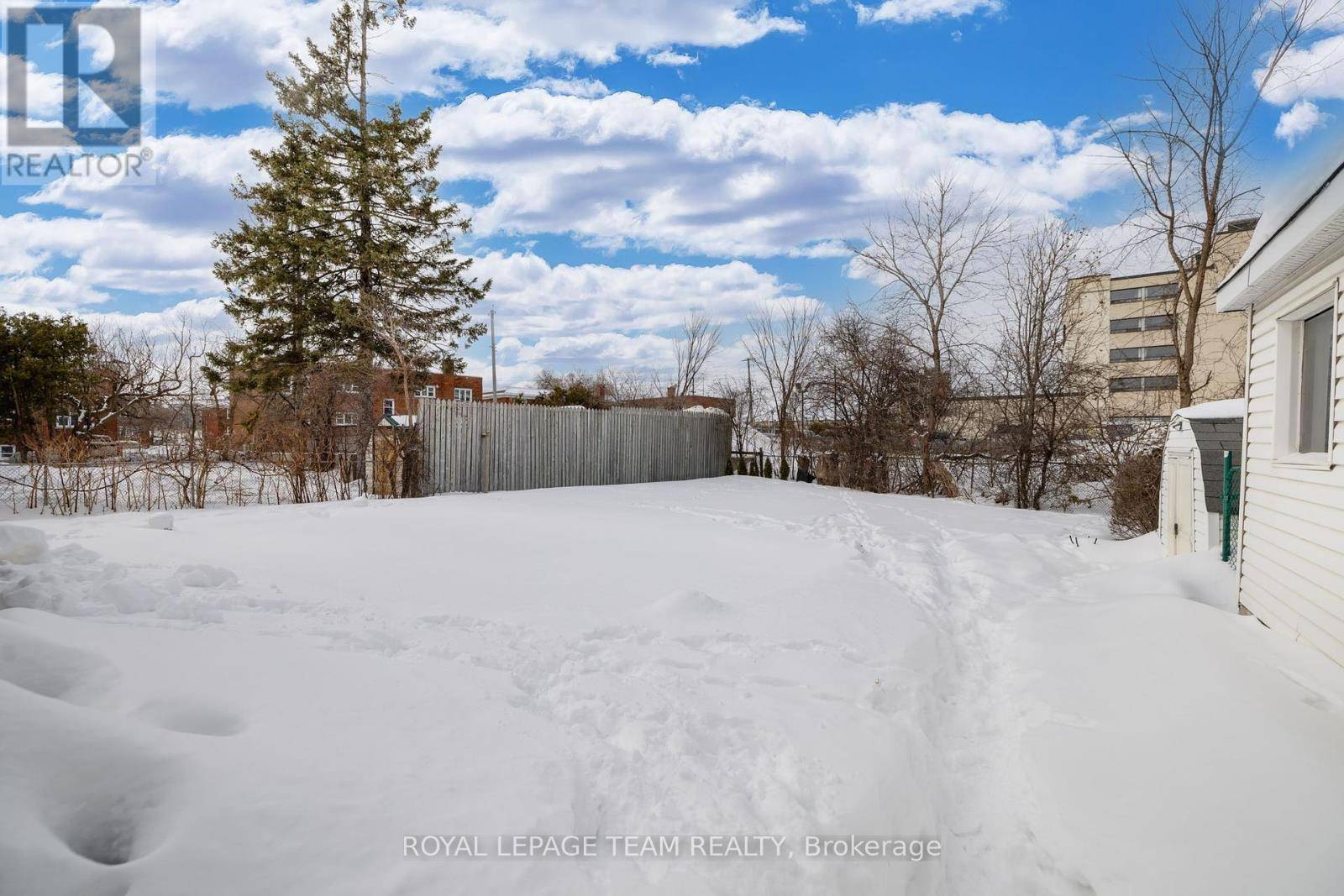 Ottawa, ON K1Z7N3,1357 THAMES STREET