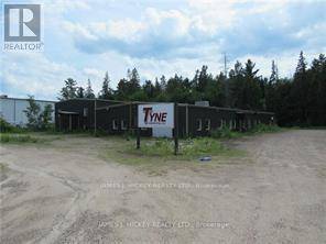 Deep River, ON K0J1P0,15 C.D. HOWE DRIVE