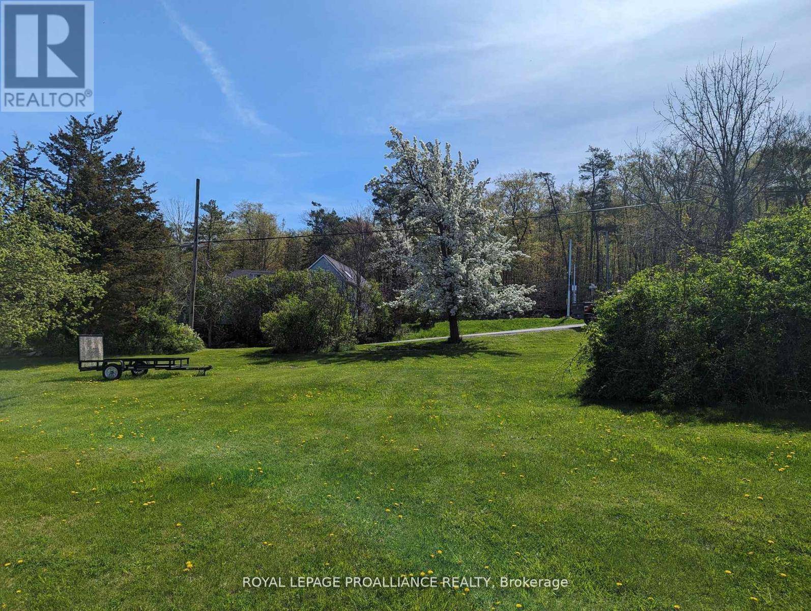 Prince Edward County (picton Ward), ON K0K2T0,0 PITT STREET