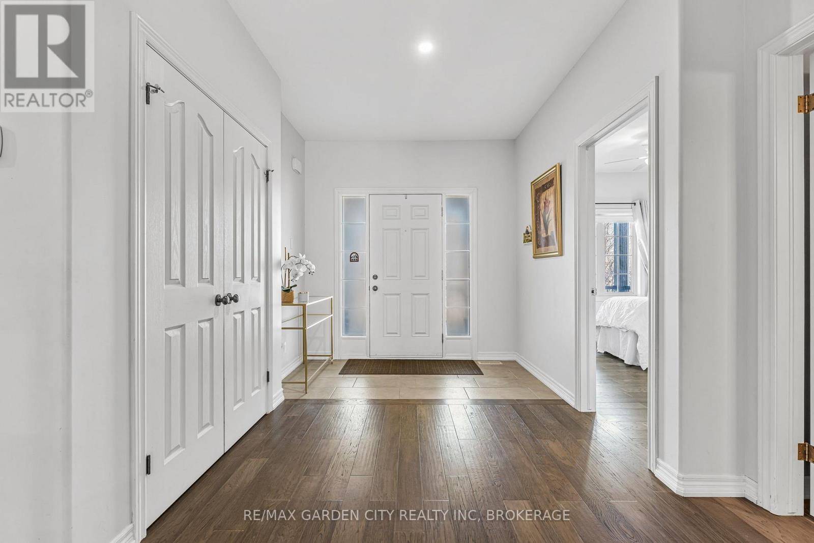 Lincoln (beamsville), ON L3J0H2,4022 BUSH CRESCENT