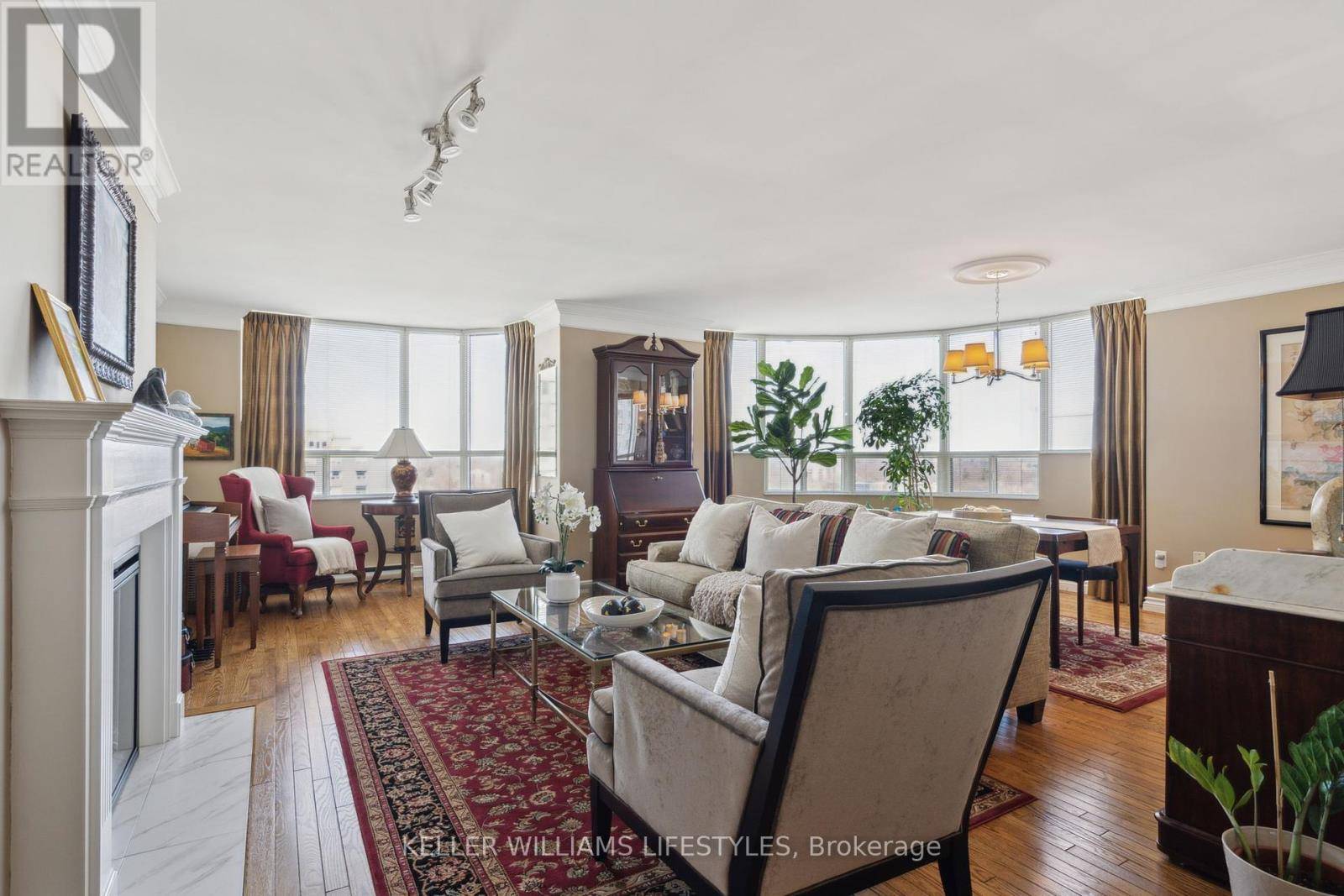 London, ON N6B3N7,7 Picton ST #1103