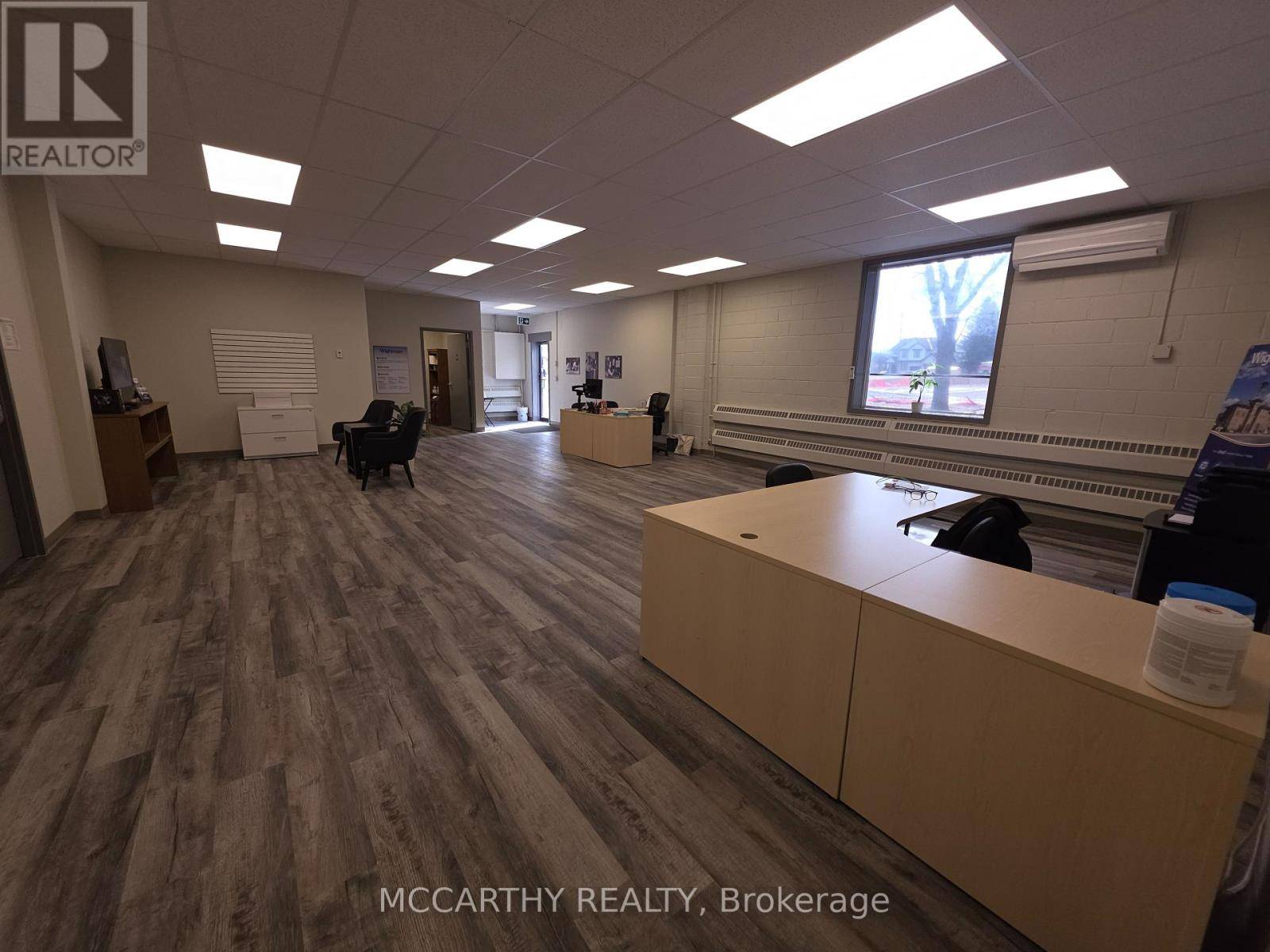 Shelburne, ON L9V2Z4,110 Centennial RD #4