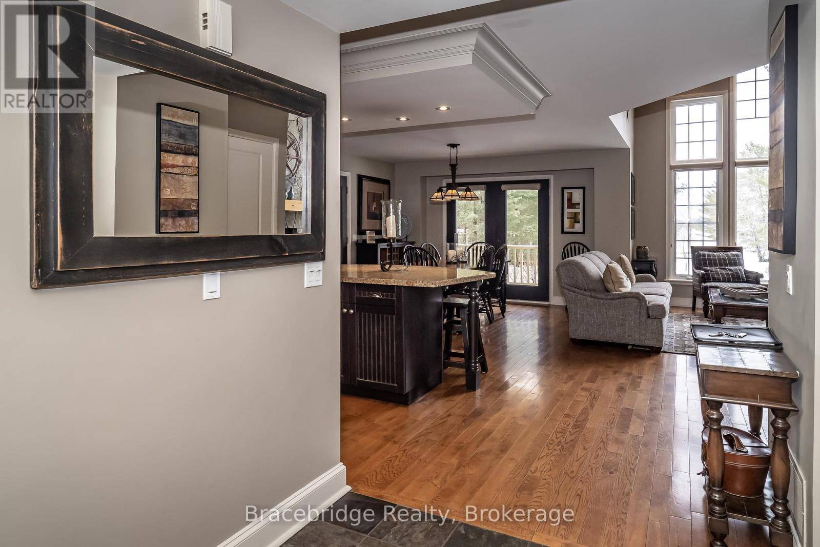 Muskoka Lakes (medora), ON P0B1J0,CARLING 10 W3 - 3876 MUSKOKA ROAD 118 ROAD W