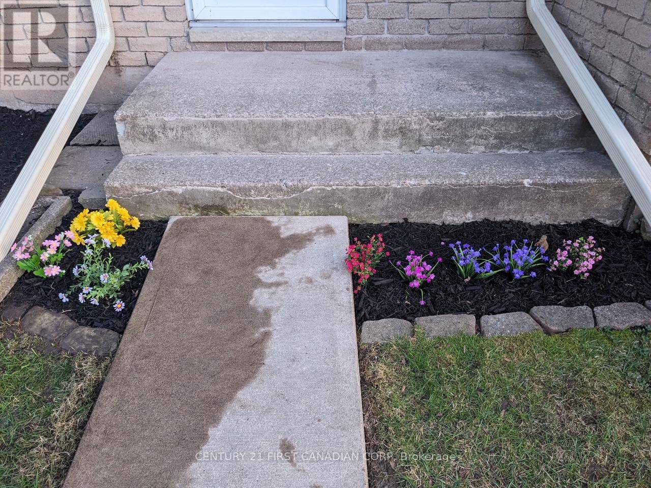 Niagara Falls (stamford), ON L2J3W9,6767 Thorold Stone RD #68