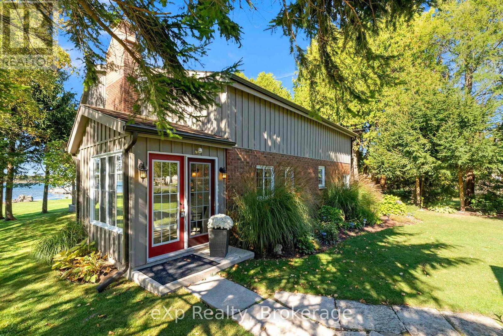 Northern Bruce Peninsula, ON N0H2T0,850 PIKE BAY ROAD
