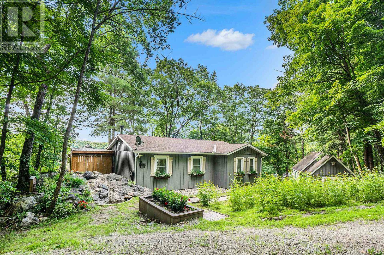 Tay Valley, ON K0H2B0,473 SHERBROOKE DRIVE