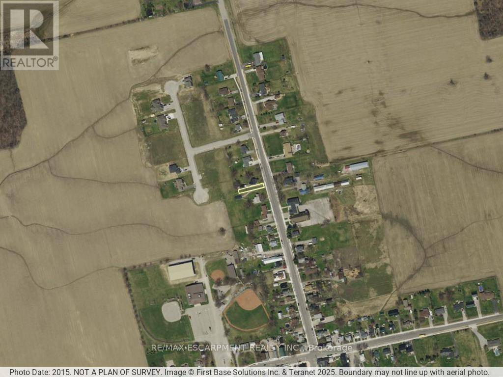 Haldimand, ON N0A1G0,33.5 ERIE AVENUE N
