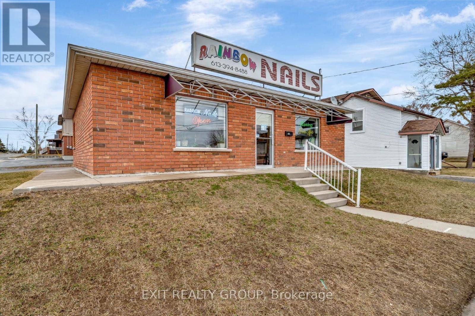 Quinte West (trenton Ward), ON K8V1L6,148-150 DUNDAS STREET E