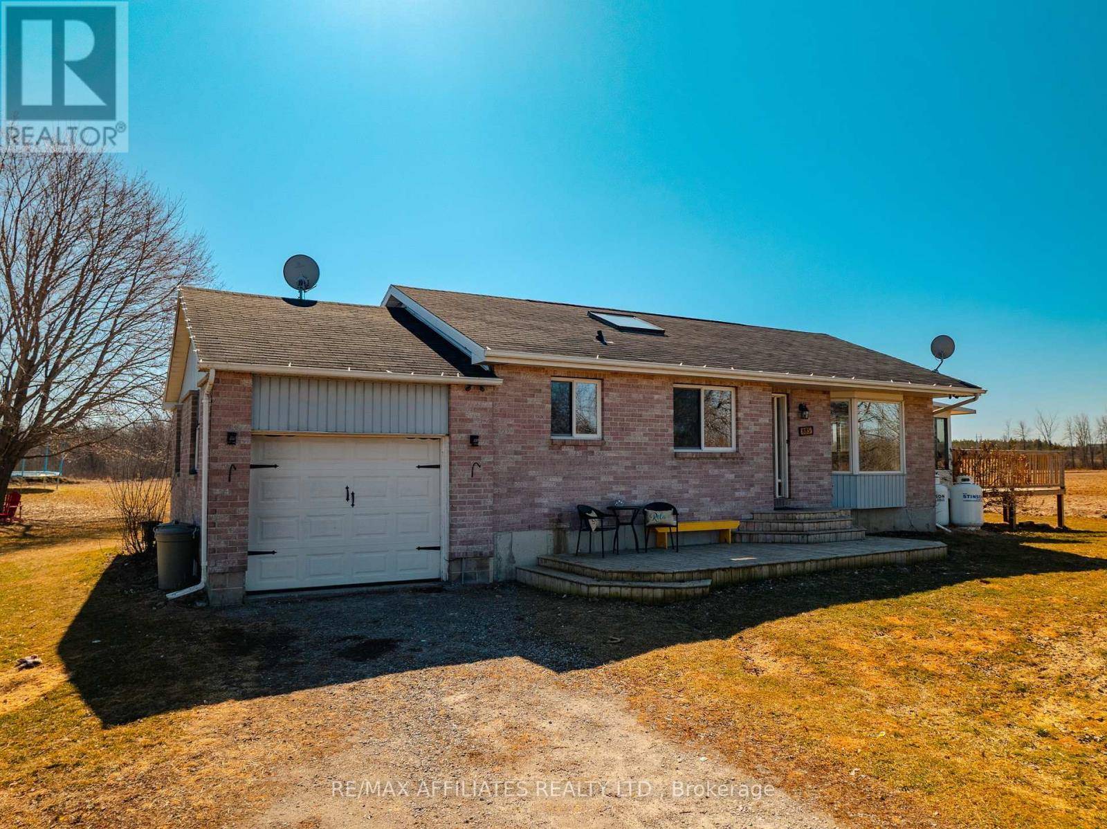 Elizabethtown-kitley, ON K7A4S5,885 TOWNLINE ROAD