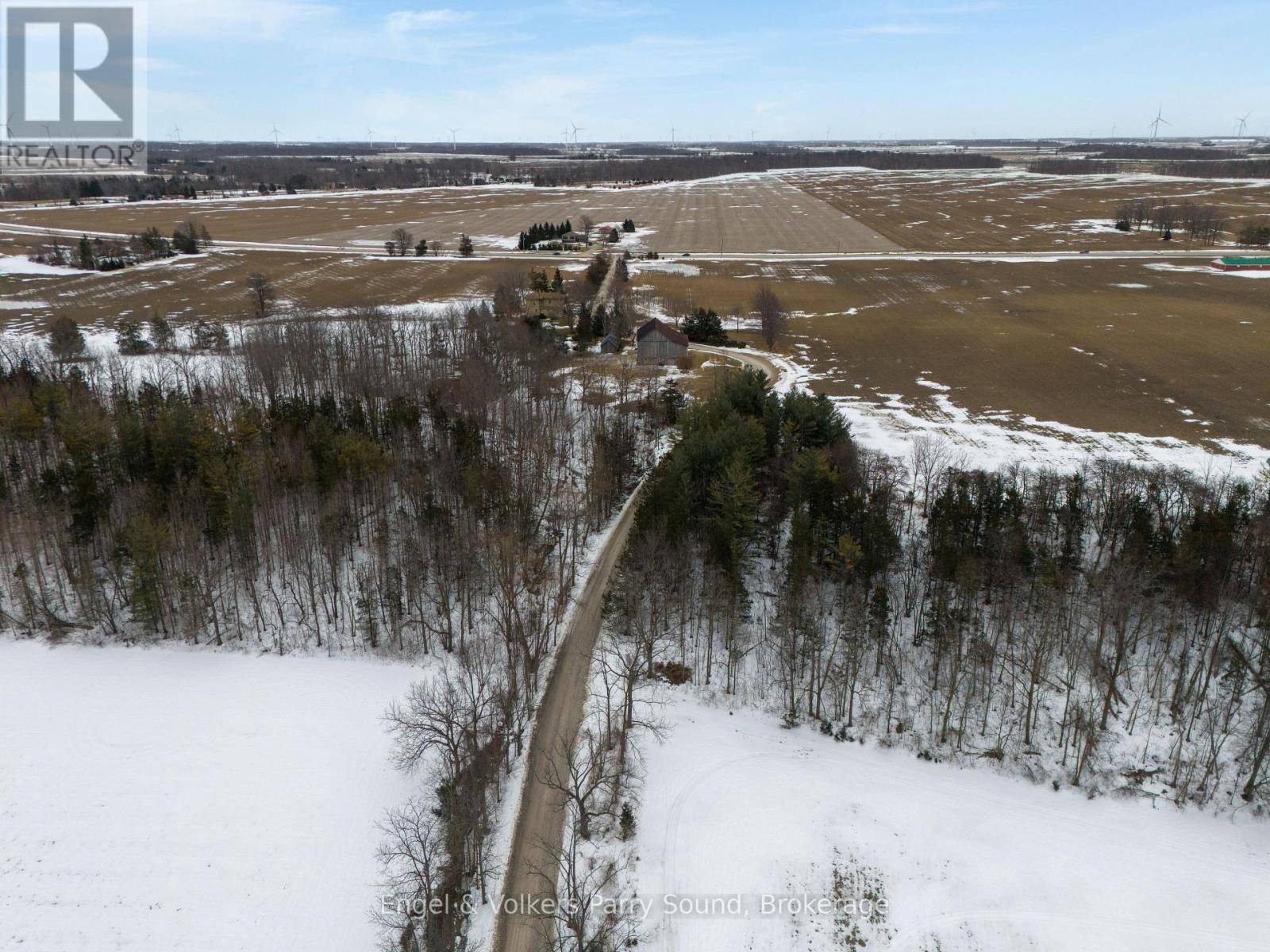 Lambton Shores, ON N0N1J0,9024 WOOD DRIVE