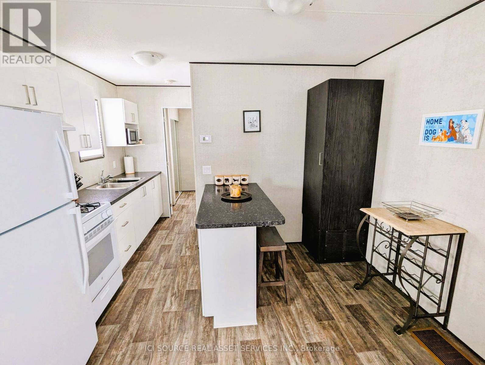 Drummond/north Elmsley, ON K7H3C8,155 McCrearys Beach RD #MBR143