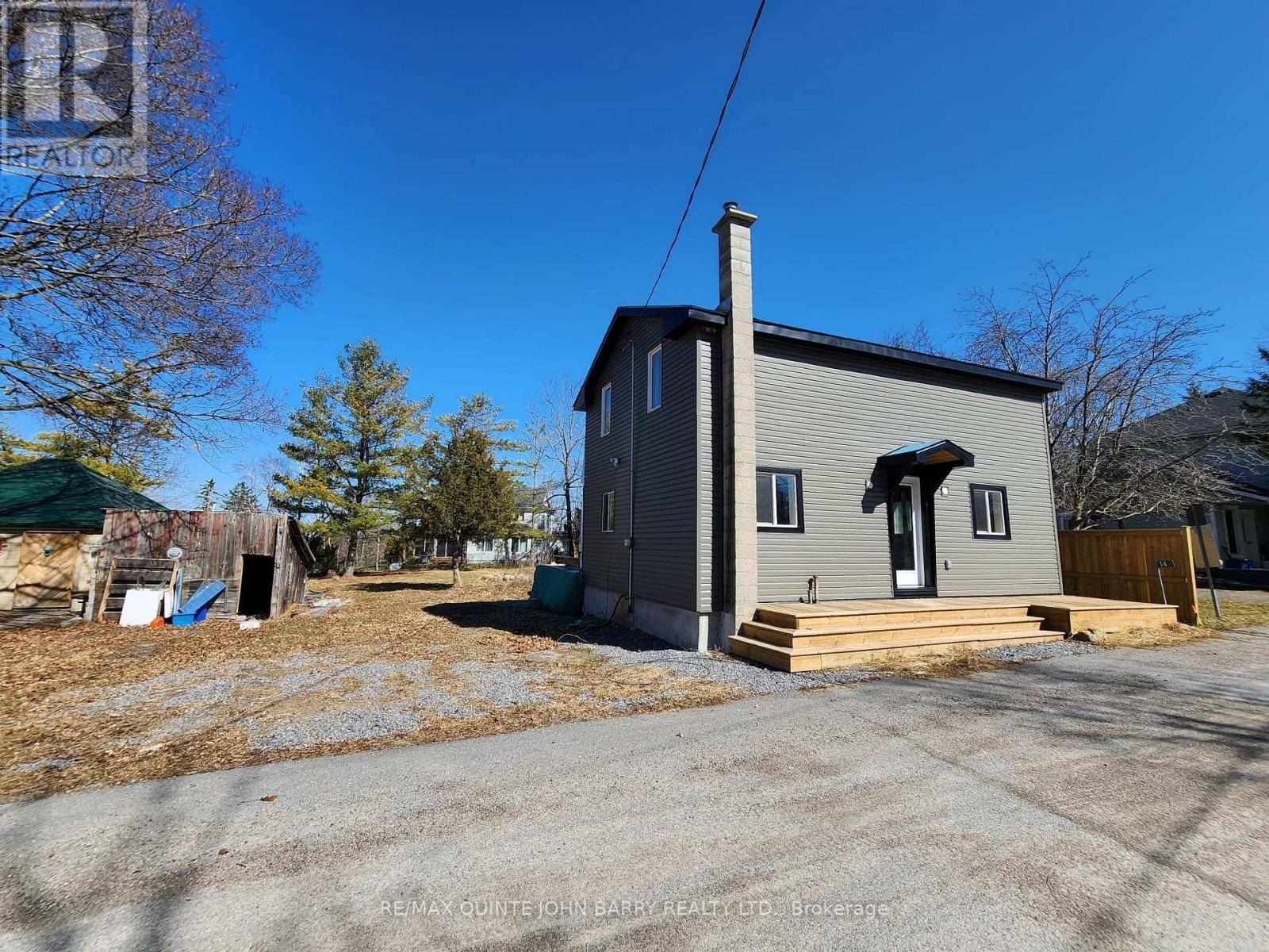 Prince Edward County (ameliasburg Ward), ON K0K1L0,14 RYERSON STREET