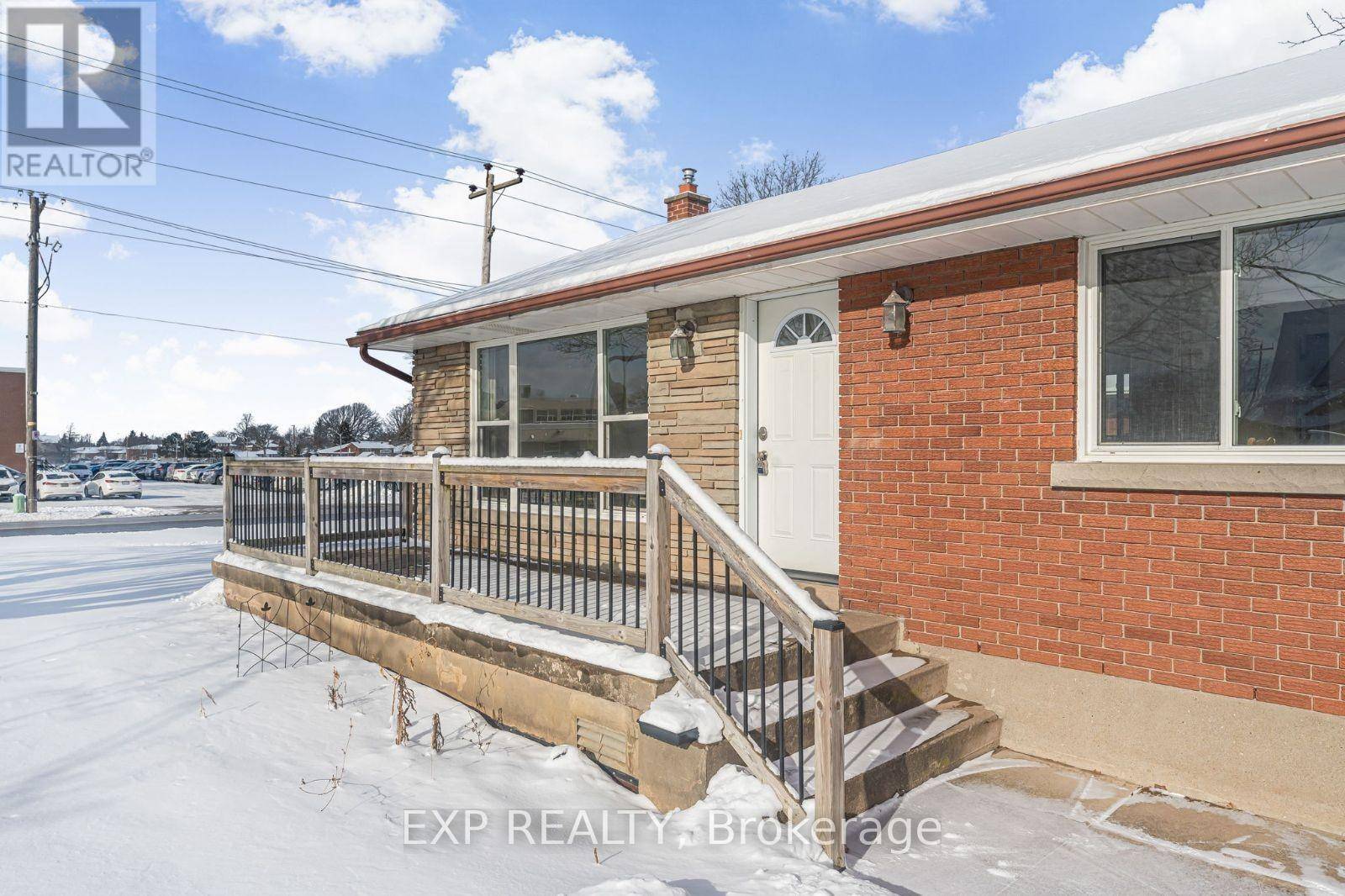 Thorold (thorold Downtown), ON L2V3Y3,162 RYERSON STREET