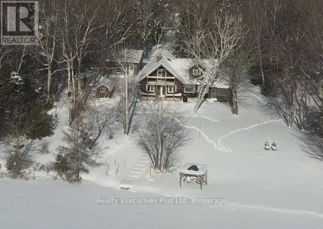 Parry Sound Remote Area (lount), ON P0A1X0,739 DEER LAKE ROAD