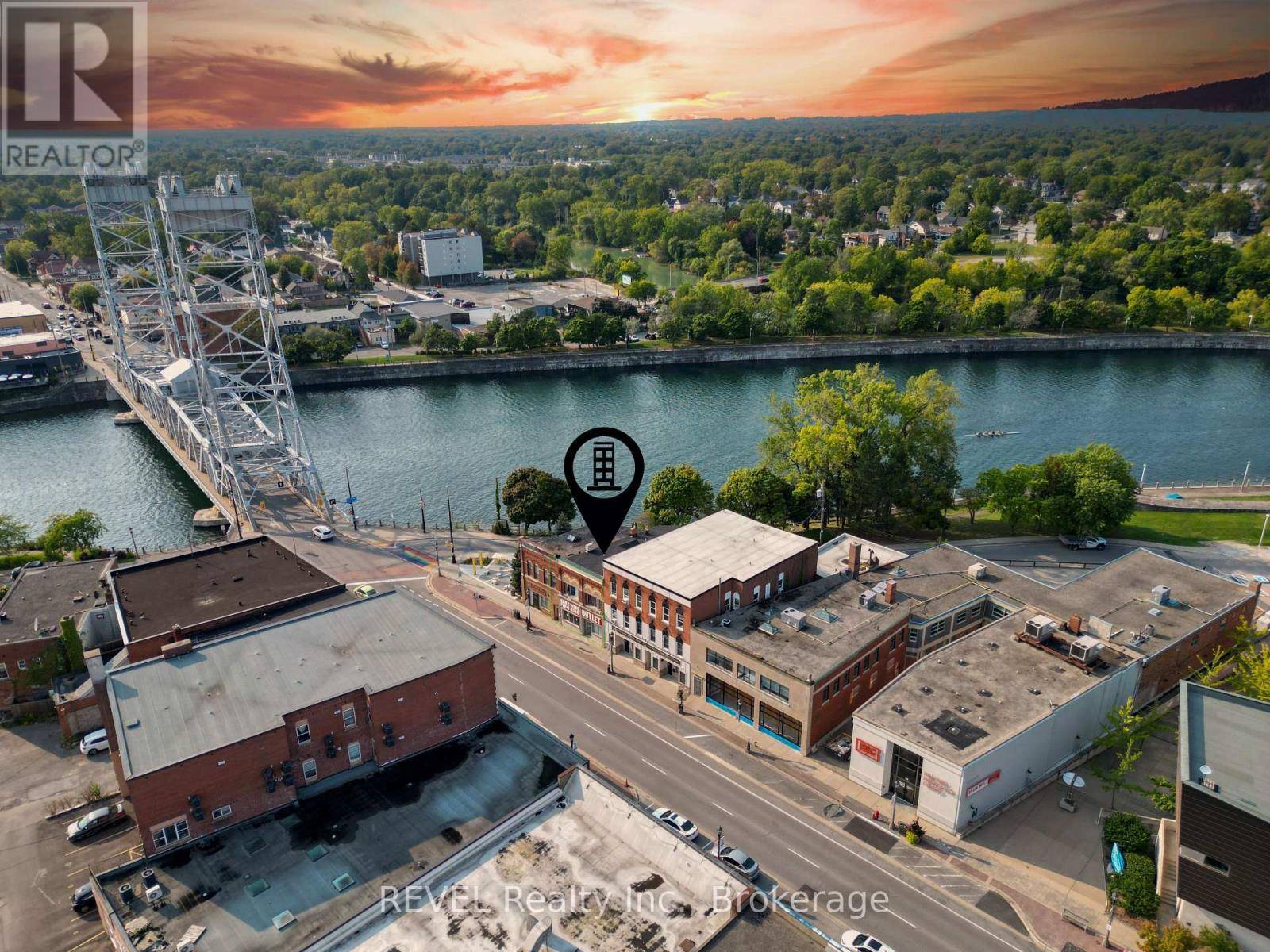 Welland (welland Downtown), ON L3B3W3,12 East Main ST #A