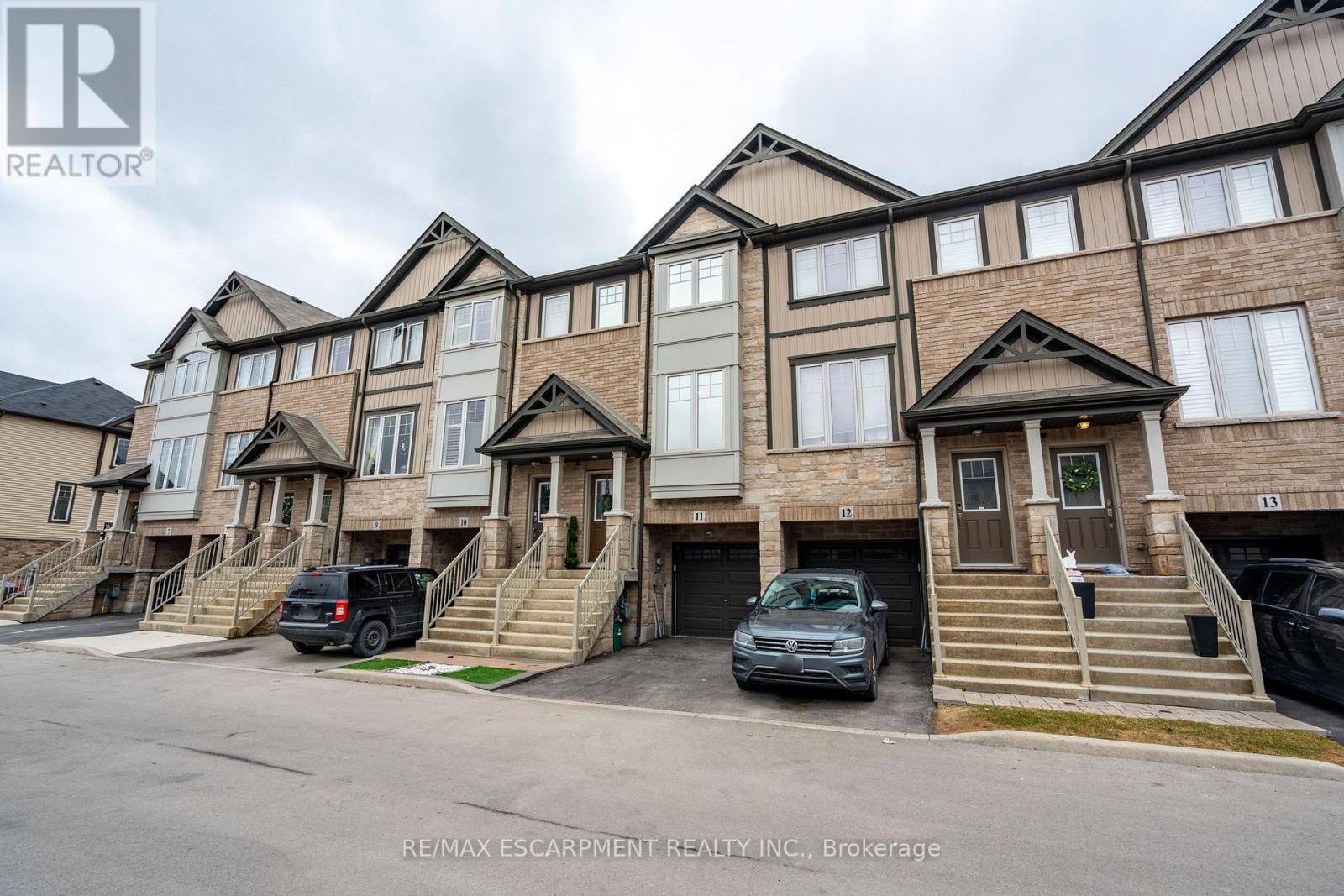 Hamilton (binbrook), ON L0R1C0,247 Festival WAY #11