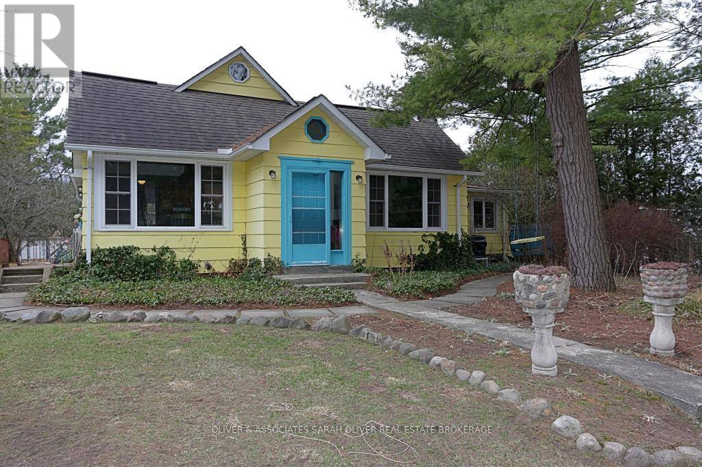 Lambton Shores (port Franks), ON N0M2L0,7602 RANSFORD STREET